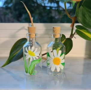 White daisy mini vase, hand painted vases, floral glass bottle, small upcycled vase, bud vase