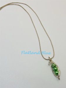 “Peas In a Pod” necklace #N62