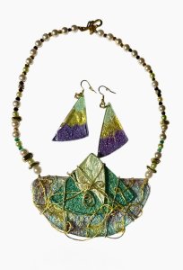 Recycled CD's Turned Into Jewelry