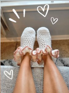 Crochet Ruffle Socks -non slippery-