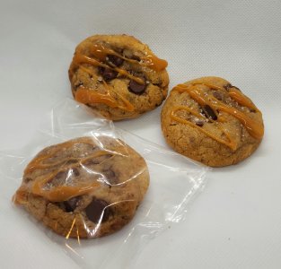 Caramel Chocolate Chip Cookies