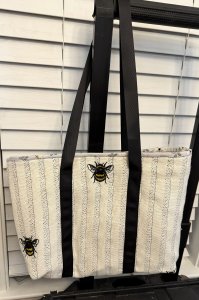 The Buzz-Worthy Tote: A Bumble Bee Beauty