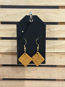 L21 - Golden sun Dangle Earrings