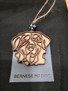 BERNESE MT DOG ORNAMENT - PERFECT FOR THE DOG LOVER!