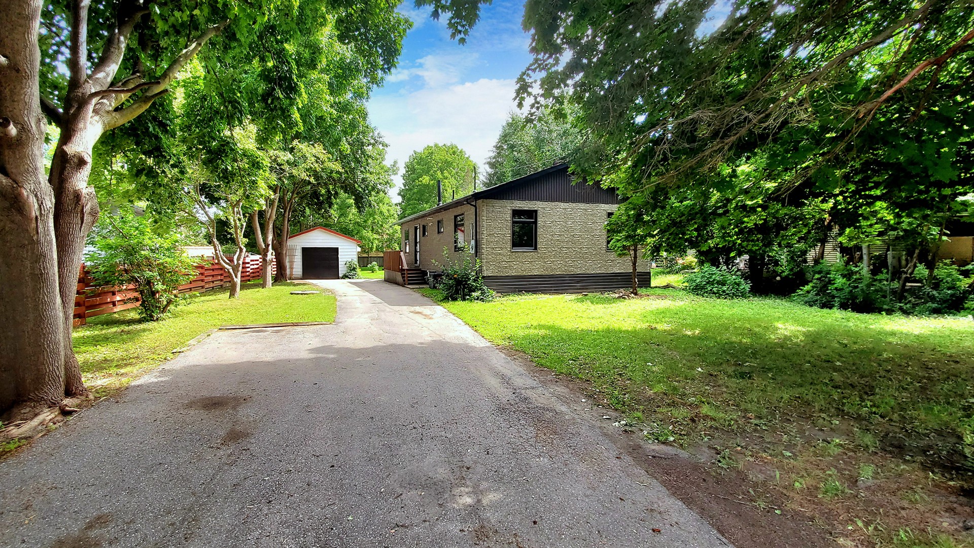 277 Harvie Rd, Barrie