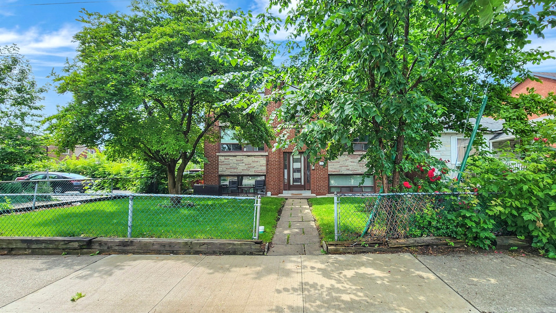 611 Evans Avenue, Etobicoke