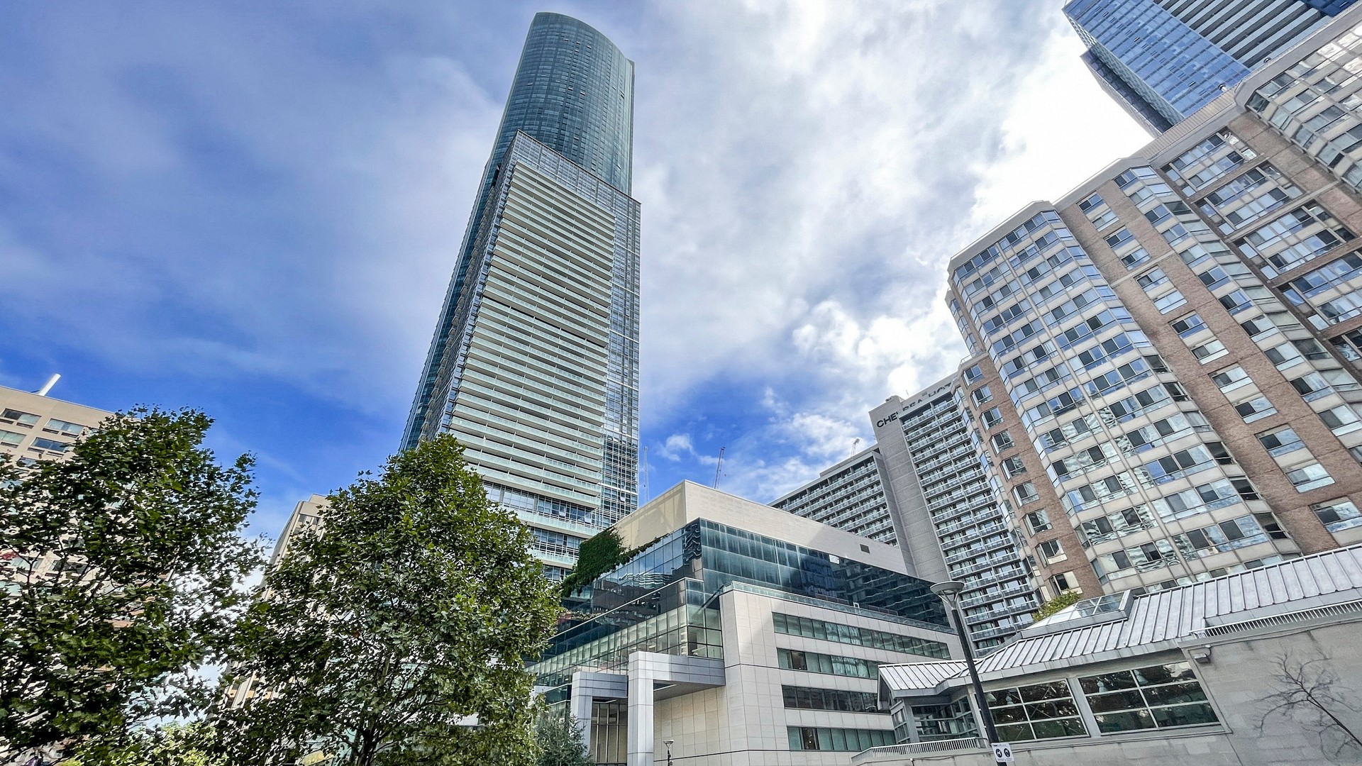 【st】 1602-386 Yonge Street, Toronto