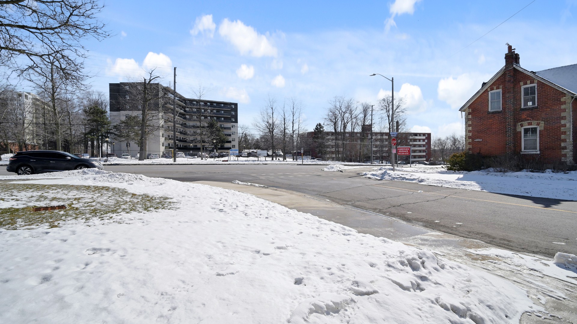 7-4015 Hickory Drive, Mississauga