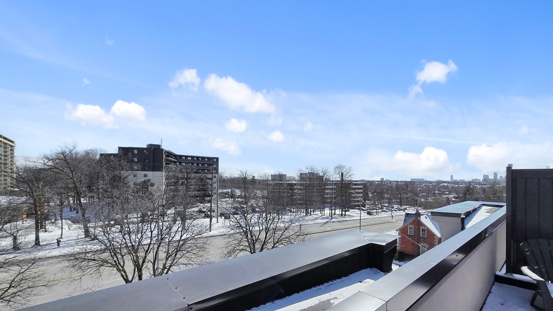 7-4015 Hickory Drive, Mississauga