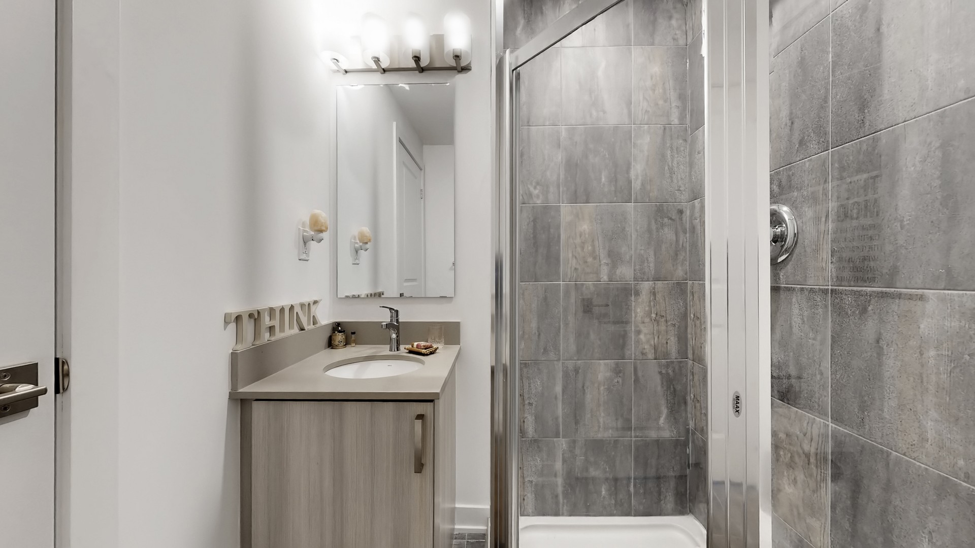 7-4015 Hickory Drive, Mississauga
