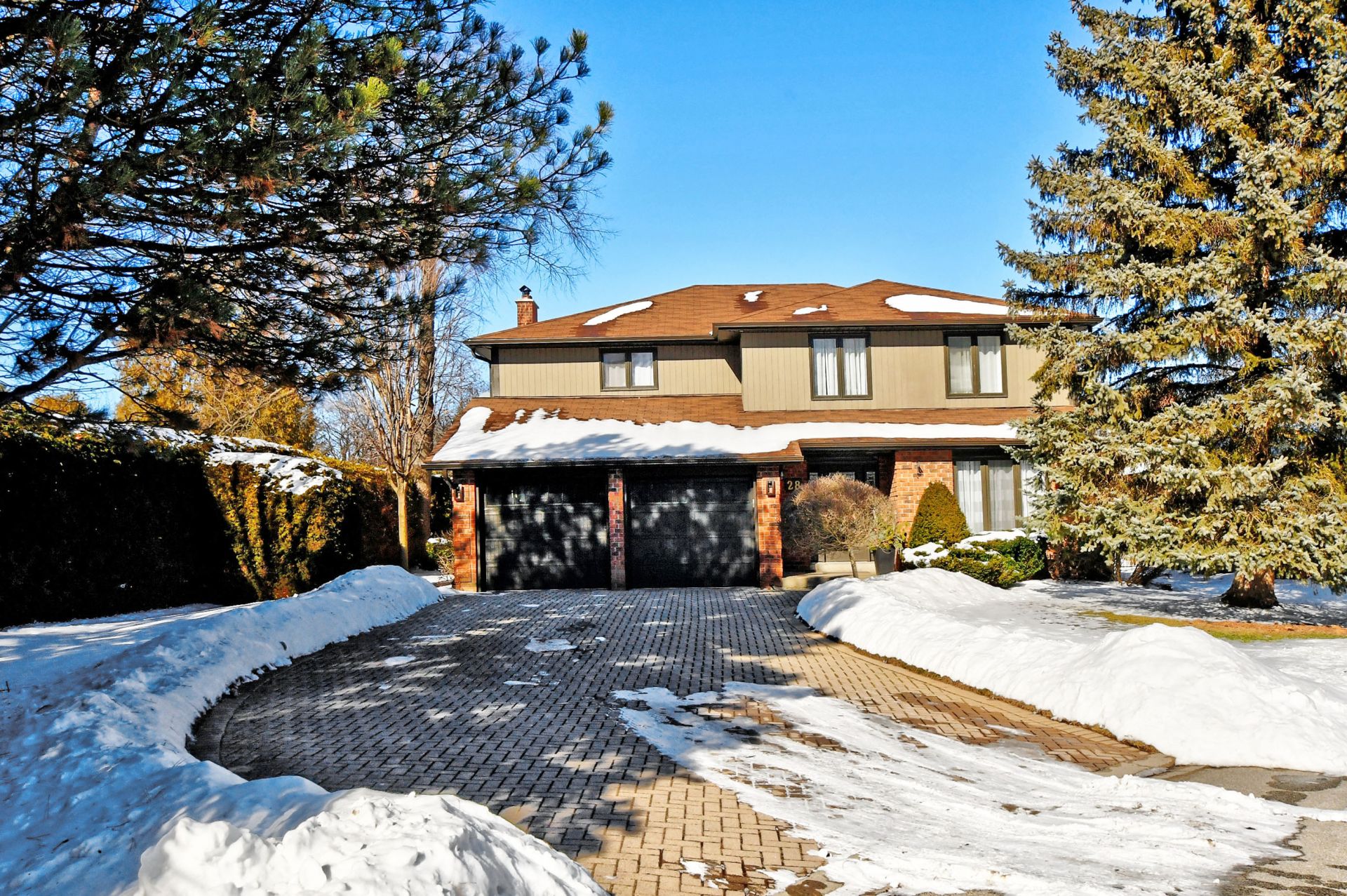 28 Devlin Place, Aurora