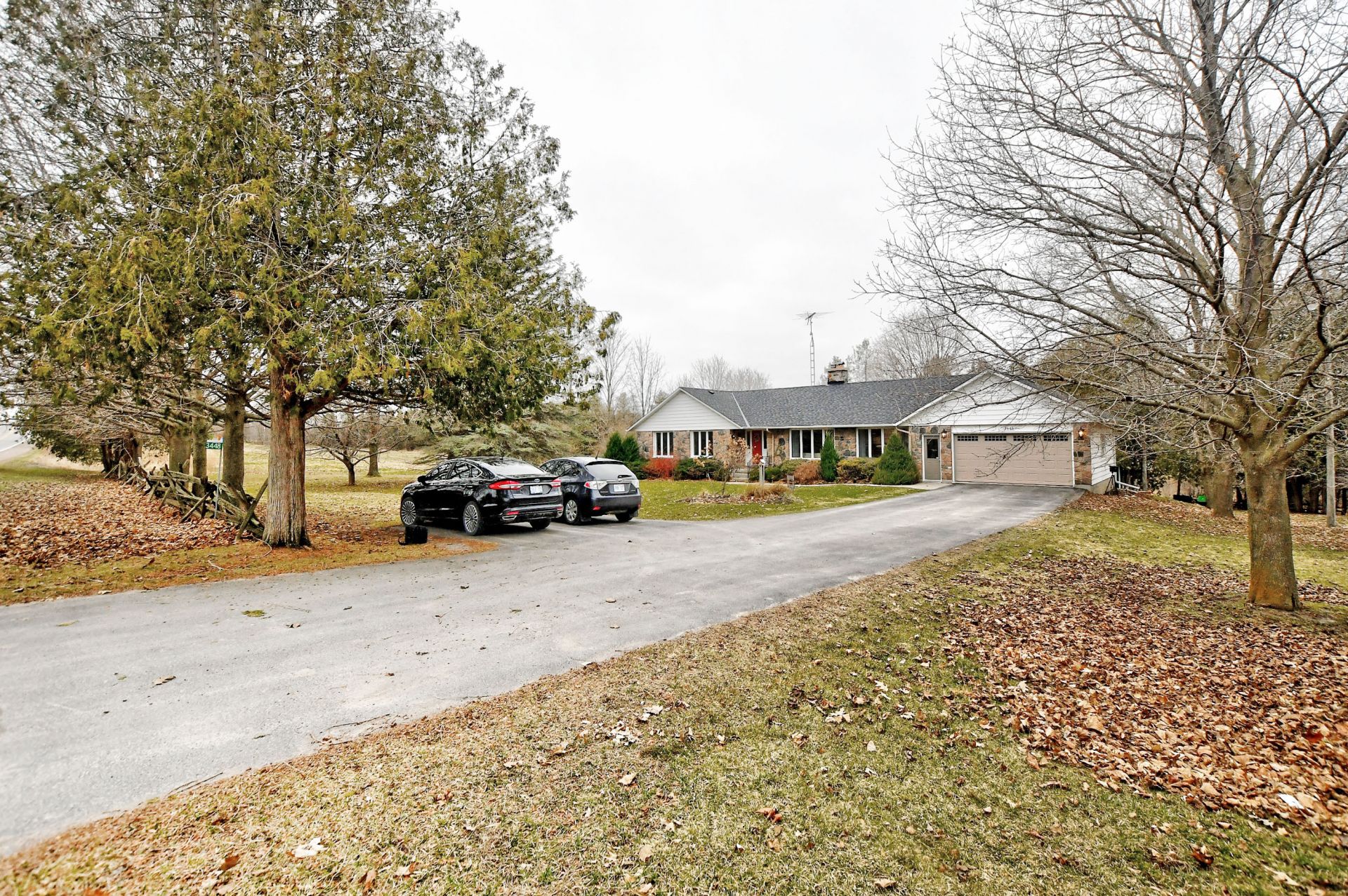 3448 Wallace Point Road, Peterborough