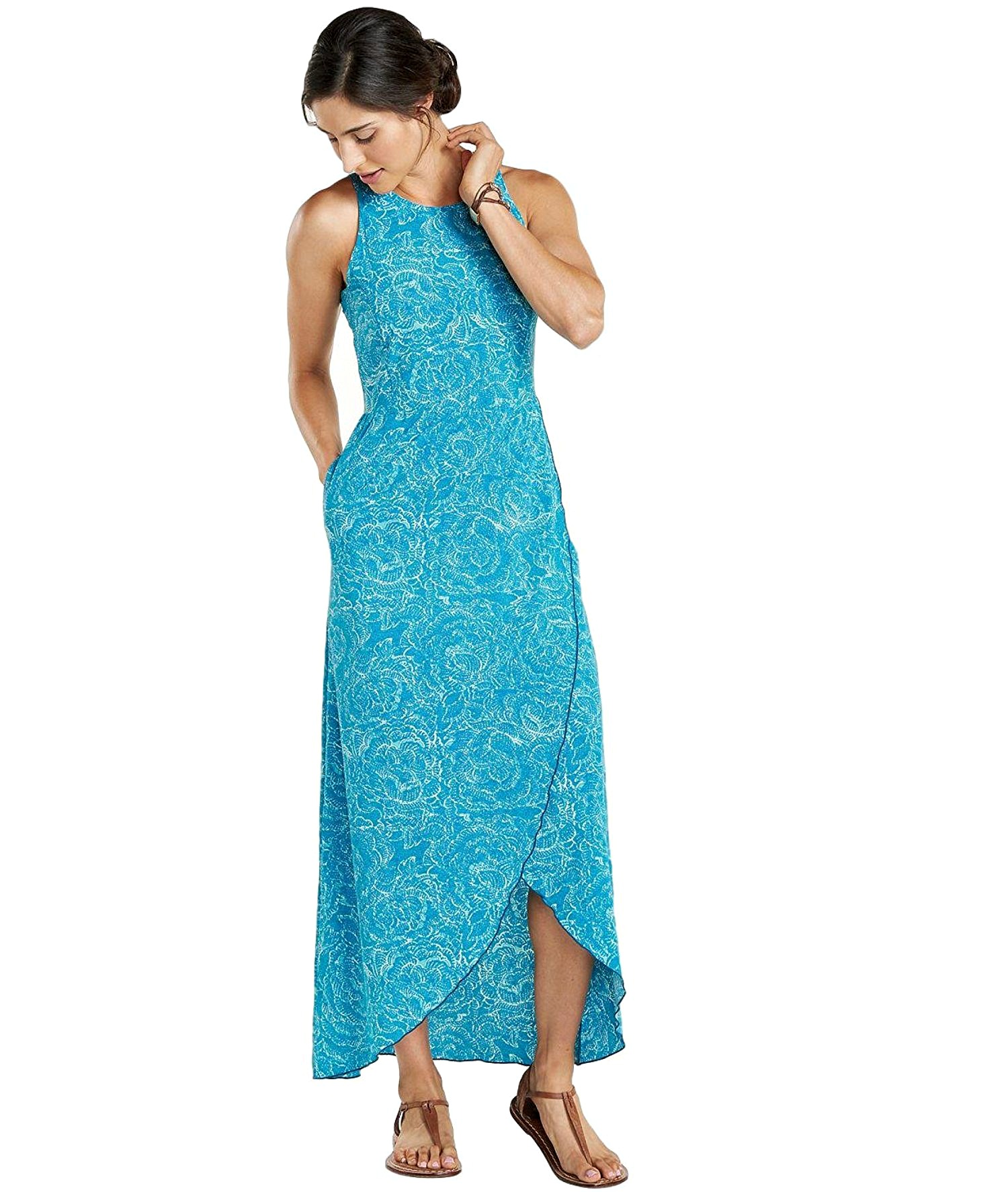 Essential Travel Clothing Brands The Globetrotter's Guide