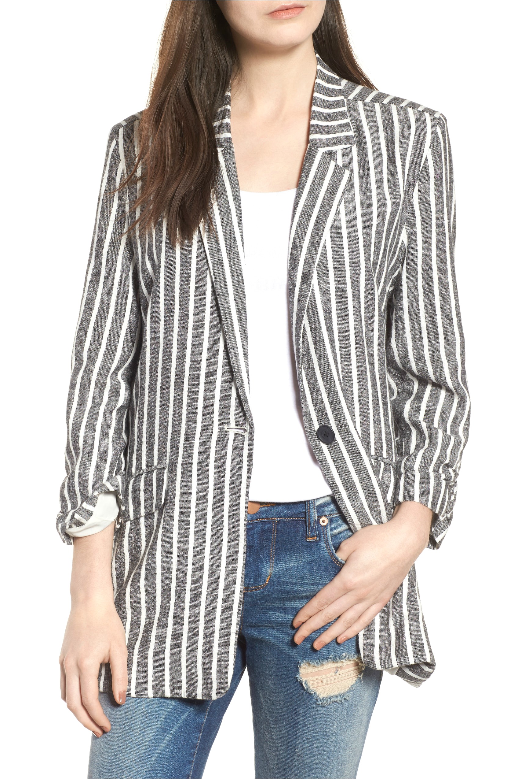 The 8 Best Travel Blazer Brands According to Our Readers