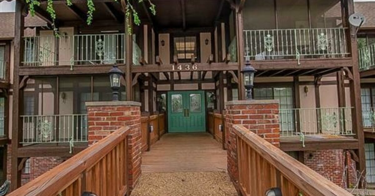 Trophy P&A Heritage Landing, Saint Charles MO, 63303