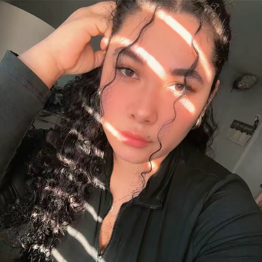 @allisreyes30 TikTok profile avatar