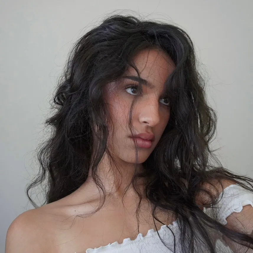 @lovefrommelii TikTok profile avatar