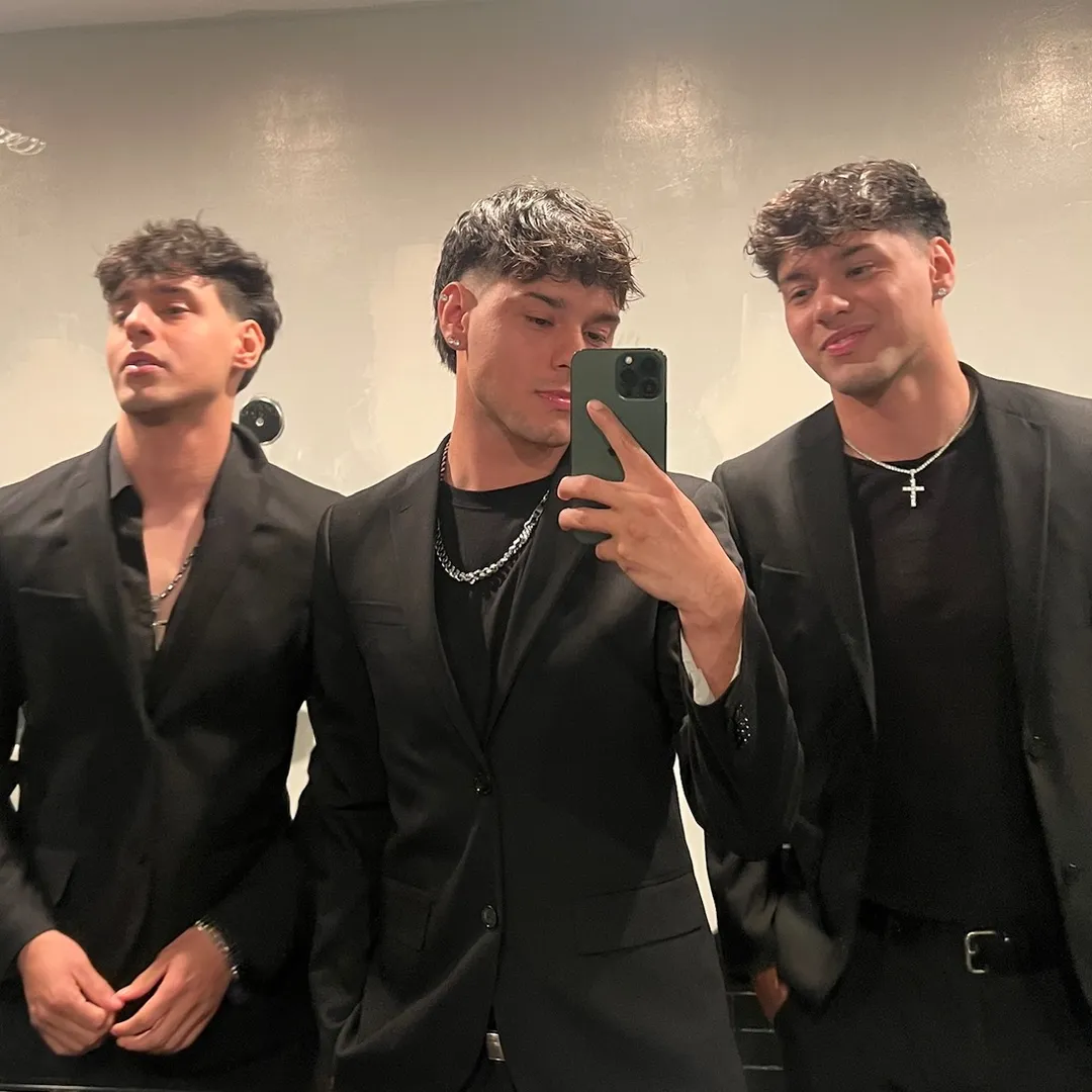 @moralestripletsss TikTok profile avatar
