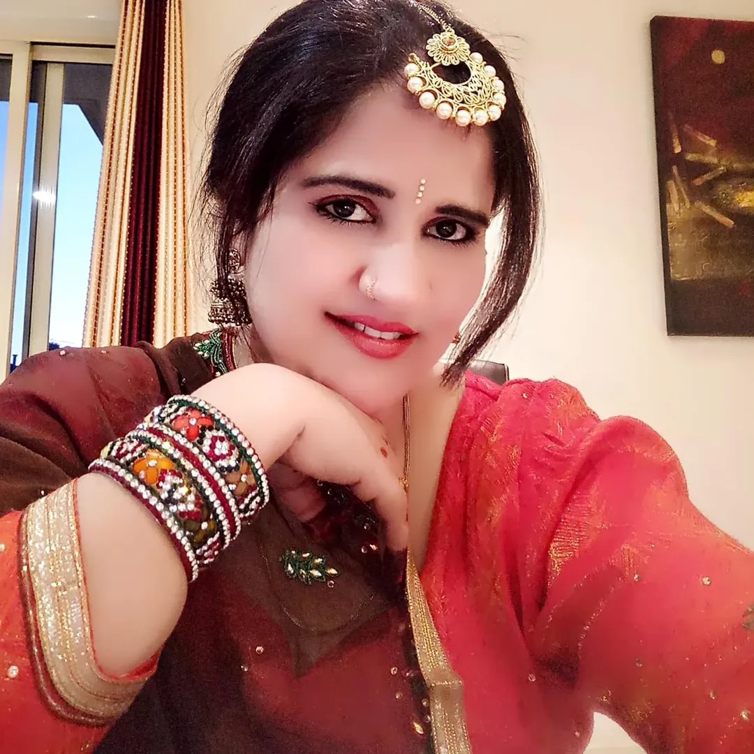 @neer_mehla TikTok profile avatar