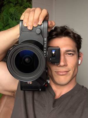 I can’t be the only one feeling this feeling. I think we all just need to slow down a bit. To me that would be shooting on film for awhile I miss it and I would love to dove into 8 x 10 large format and create a body of work that will live on longer than an algorithm. #filmphotography #largeformat #australianphotographer