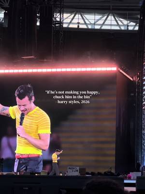 listen to harry 😇 @HSHQ #harrystyles #togethertogethertour #kissco #wembleystadium #faninteraction harry styles together together tour london night two wembley stadium