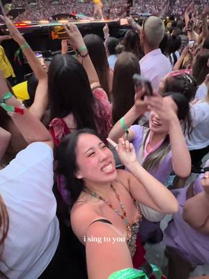 oh i feel sick @HSHQ #harrystyles #togethertogethertour #orbiter #kissco #london harry styles together together tour london wembley stadium noah kahan orbiter