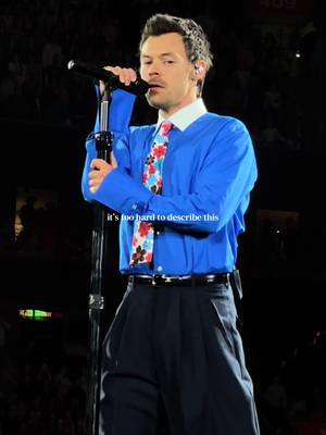 cutie patootie @HSHQ #harrystyles #togethertogethertour #oliviarodrigo #kissco #honeybee harry styles together together tour