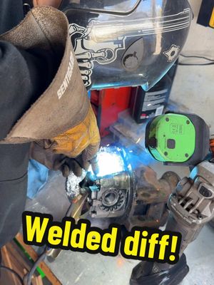 Skid differential installed, I’m getting excited for this now 👏🏻