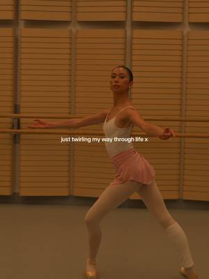 luv my ballerina life hehehhehe 🩰💓 #ballerina #pointeshoes #pirrouette #dancer