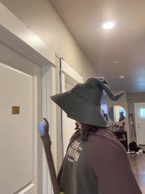 Guess it’s staff only 🤷♂️ #wizard #dnd #ttrpg #wizardstaff