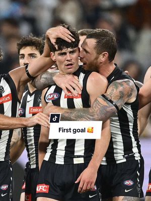 This 19-year-old rookie scored in his first game 🤯🥳 #afl #goalcelebration #wholesome #rookie #samswadling