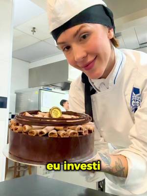 Foram R$ 93 mil investidos em conhecimento 😮💨 Hoje, você pode aprender as técnicas e receitas que mais transformaram os meus bolos, no meu Curso 🤩 🔗 Link na bio.