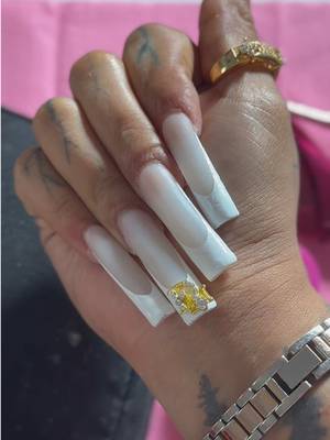 Mis uñas me las hizo mi hermana 😍 @Martinez CZ💗 siganla en fb como @Martinez CZ 💘