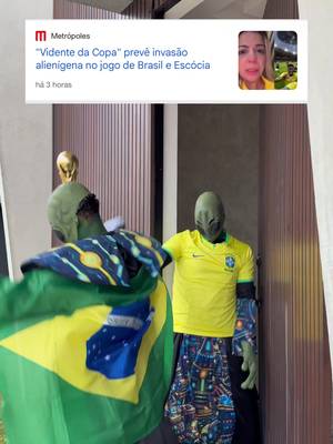 A vidente tava certa, os aliens tão chegando pro jogo do Brasil @Willou