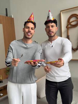 Oh coisa boa é festa de criança, tem tanta comida 🥺