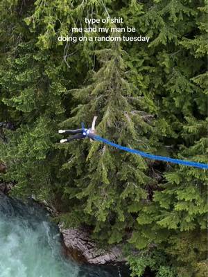 we love an adventure π€ΈπΌββοΈπββοΈπ never bored around here #bungeejumping #bungeejump #whistlerbungee