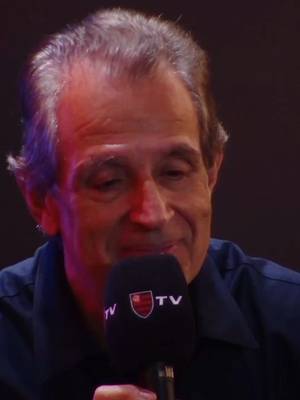 Mais estrutura para formar, desenvolver e vencer. 🔴⚫ O Flamengo segue investindo no futuro com a ampliação do Ninho do Urubu: um miniestádio com capacidade para 4.500 pessoas para receber os jogos do futebol de base e do futebol feminino, novos campos e uma quadra de futsal integrada ao processo de formação de atletas. Confira mais detalhes no vídeo completo da #FlamengoTV, no YouTube.