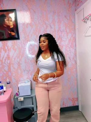 Mal tonbe sou video sa loll @Laurie_previlma  depiw lakay li wap santiw byen fia trop fort🥰🥰 cheve a soti nan @Lovelyhair  aww pa neglige achete nan menl zong mwen se @CASSIEBEAUTY  vin ri avem timoun