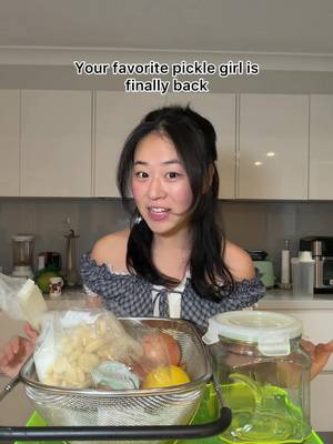 WHO’S UR FAV PICKLE GIRL?! #pickles #koreanpickles #장아찌 