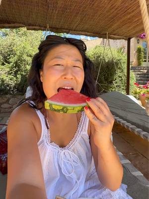 nothing goes harder than a tinto verano and ham flavoured ruffle 🫪🍖🧑🏻‍🩰 #wieiad #Vlog