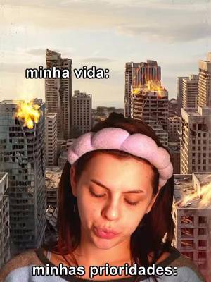 Compartilha com seus amigos, inclusive aqueles que parecem que são de outro planeta KKKKKKKKK o relançamento incrível da linha Dermopure Clinical de @EucerinBR com Gel de Limpeza Gentil e o Sérum Efeito Triplo que, além de atuar na acne, ainda reduz a oleosidade e as manchas na pele! #EucerinBrasil #EucerinDermopure #Thiamidol #Publi