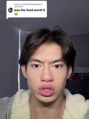 Replying to @BANGCHANteehee It’s just water weight guys