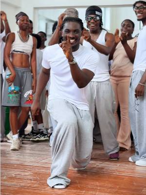 GHANA TO WORLD 🇬🇭 Choreo: Myself #kingnature_ #dwpacademy