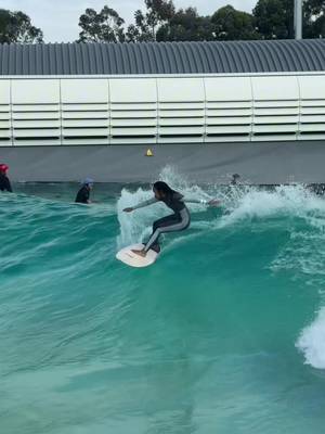 Morning surf @URBNSURF 
