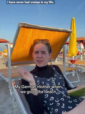 Idris Elba giving Matthew Damon a run for his money ⛱️ #germanmother #germanmom #germany #fyp #satire #beach #beachday #beachlife