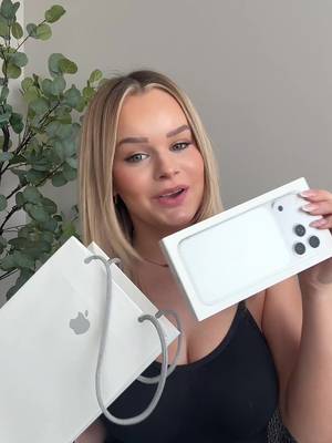 Your daily rant + sign to research if there are age restrictions 😭  #Iphone17promax #newphoneunboxing #appletradein #socialmediamarketing #laurenilord 