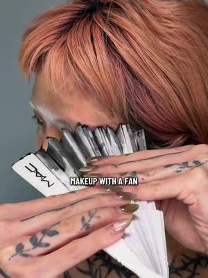 Makeup doesn’t have any rules!!!! Have fun!!!! Try something new!!!! It doesn’t matter because you can wash it off and try again later 🙂↕️ • #creativemakeup #editorialmakeup #eyelinertutorial #graphicliner