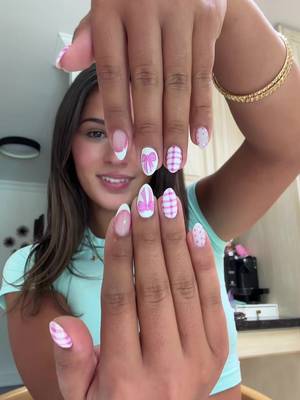Peekaboo ๐ just love these! #Summer #nails #nailsartvideos #nailsinspo #girlythings
