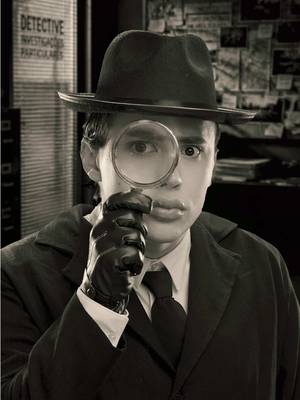 O universo noir já dominou tudo 😳🖤 o que acharam? Na @primevideobr , a nova série live-action #SpiderNoir já está disponível com uma trama sombria e violenta do super herói enfrentando o crime organizado na era da Grande Depressão, lidando com seu passado como o único super-herói da cidade. Eu já assisti e vocês? #PrimePubli @Spider-Noir