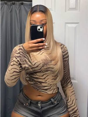 Glueless wig from @Hotstarhair @Hotstarhair.com 👱🏽♀️ #hairinspo #wiginstall